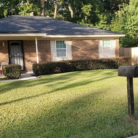 Southern Charm Vacation Rental Саванна Екстер'єр фото